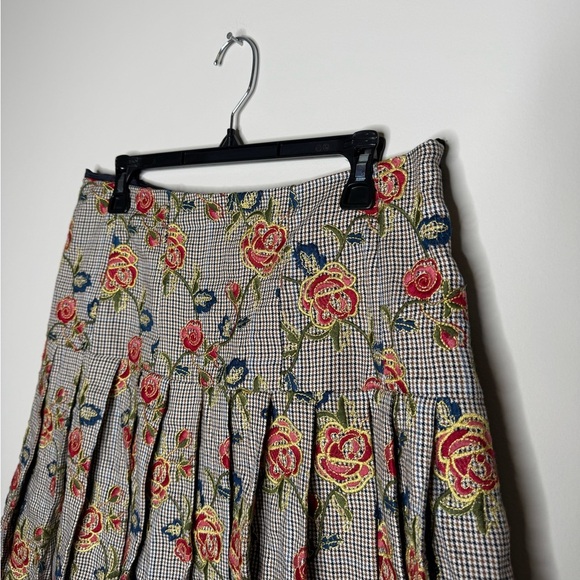 Brooks Brothers Floral Checkered Midi Skirt - Red and Green - Picture 2 of 6